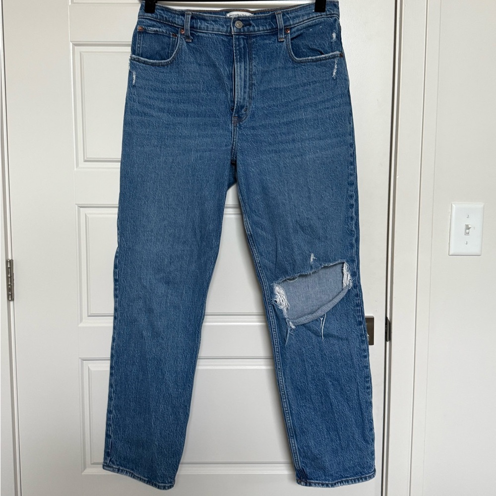 Abercrombie & Fitch 90s Straight Leg Jean size 32 Short